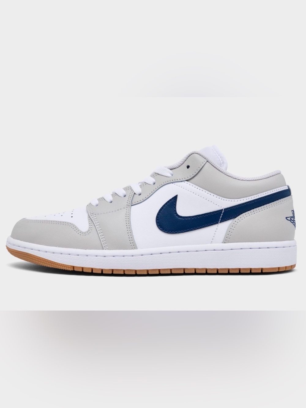 Nike Jordan 1 Low Men’s size 10, white grey and midnight navy
